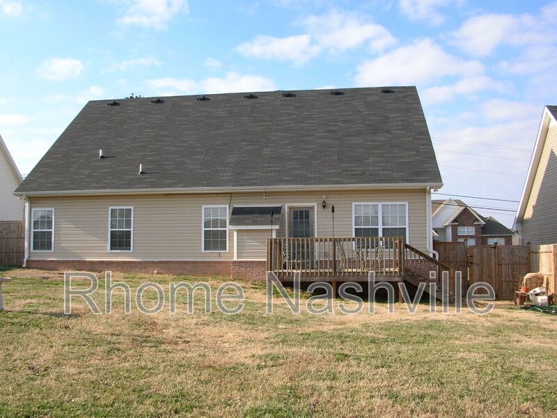 Coming Soon! Great 3bed/2.5bath Home Located in Golfview Estates BONUS ROOM property image