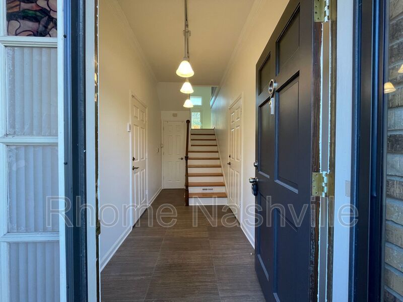 Spectacular West End condo in Richmeade Pl-Mostly Furnished Coming soon! property image