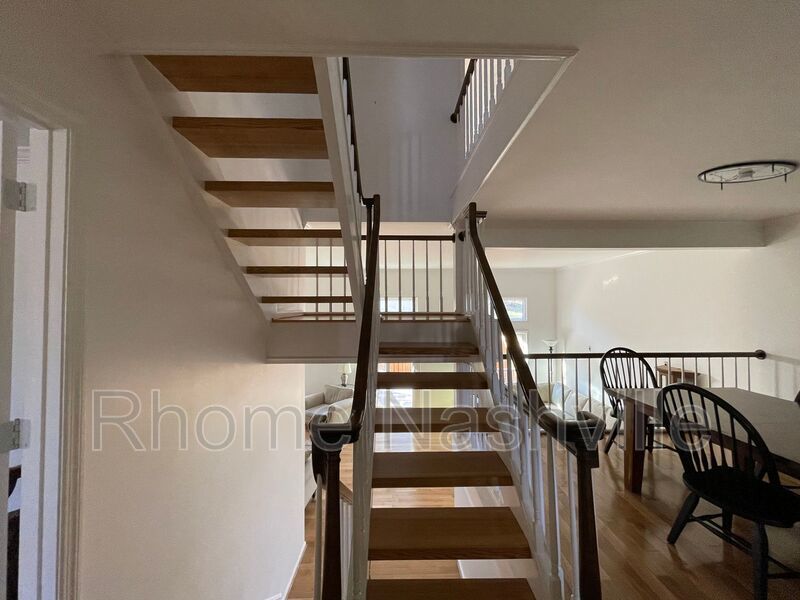 Spectacular West End condo in Richmeade Pl-Mostly Furnished Coming soon! property image