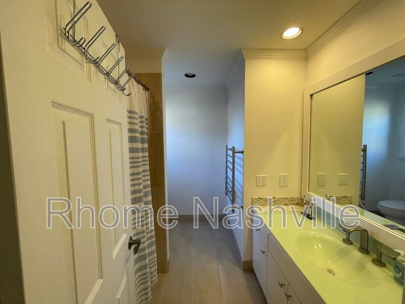 Spectacular West End condo in Richmeade Pl-Mostly Furnished Coming soon! property image