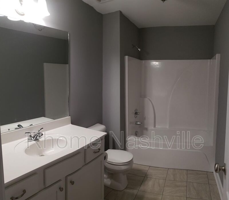 Almost new gorgeous townhouse in excellent Columbia location! property image