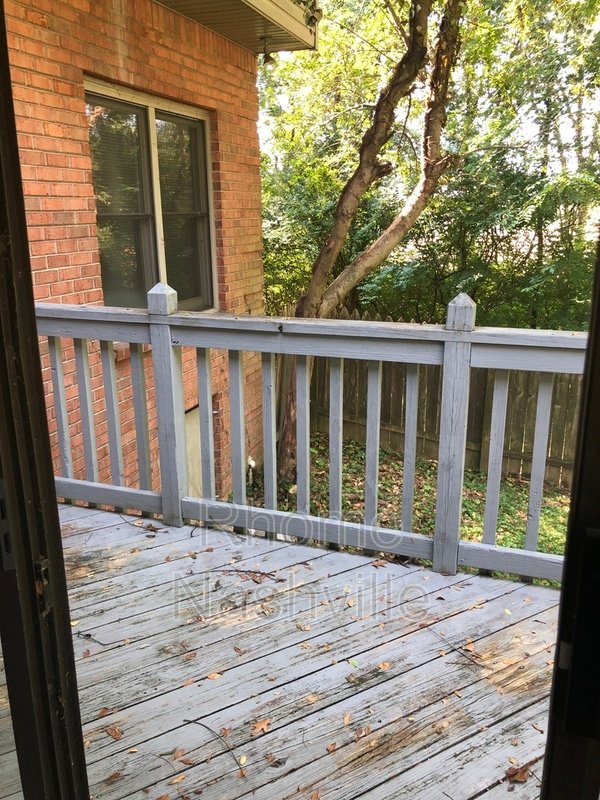 Beautiful and spacious 4 bed 2.5 bath near the lake! property image