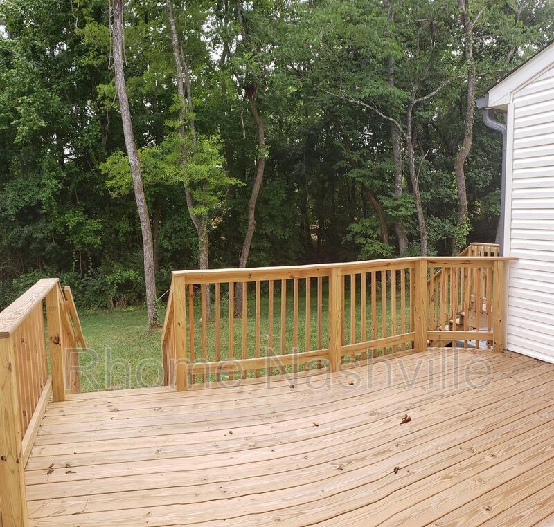 Almost new gorgeous townhouse in excellent Columbia location! property image