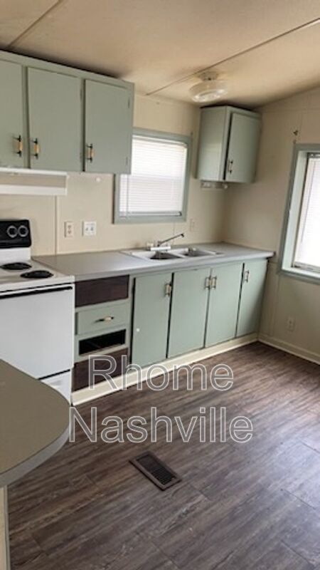 Charming and Cozy! property image