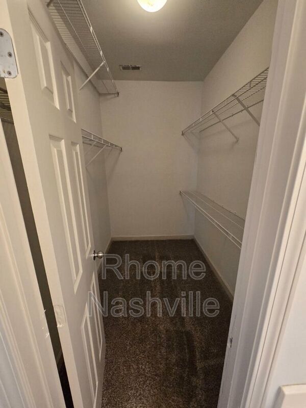 Great 3bed/2 bath Home Located in Golfview Estates BONUS ROOM property image