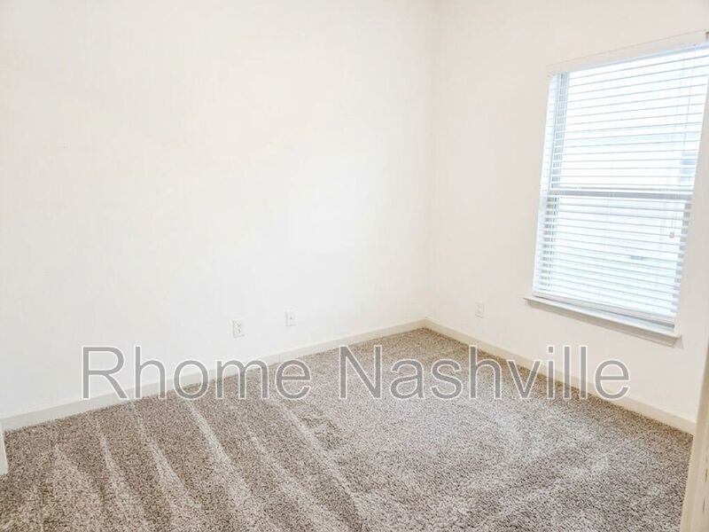 Great 3bed/2 bath Home Located in Golfview Estates BONUS ROOM property image
