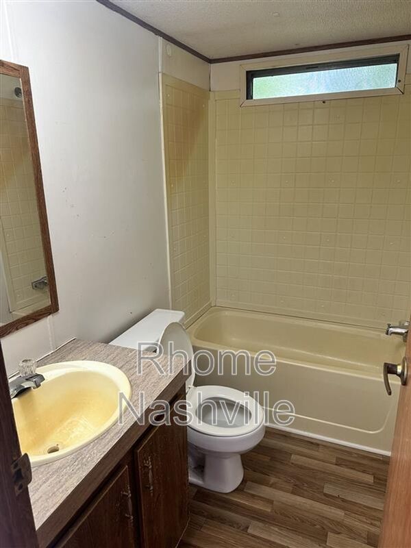 Country living is waiting for you! property image