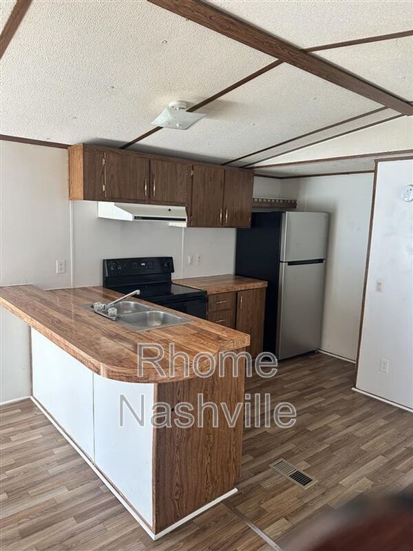 Country living is waiting for you! property image