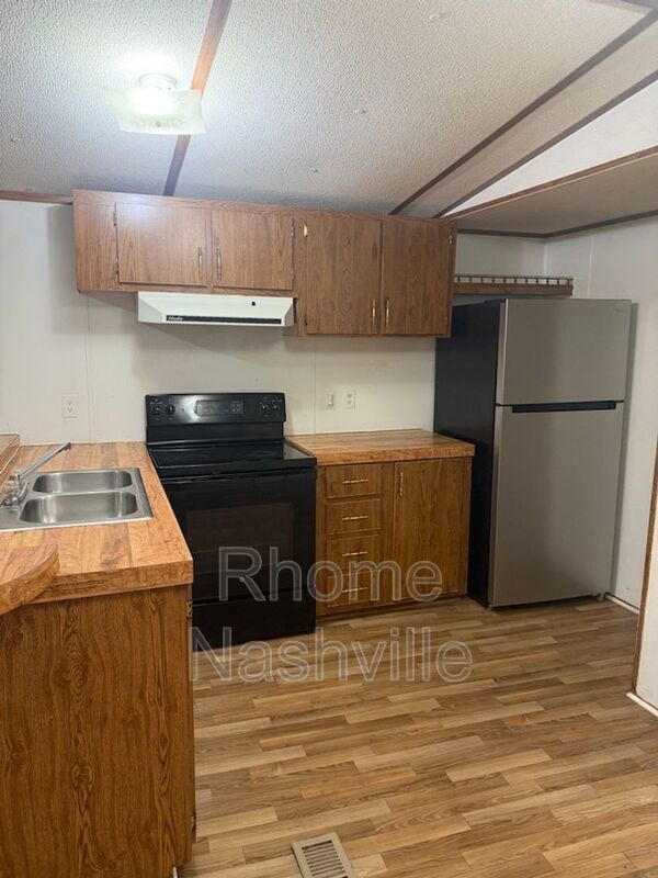 Country living is waiting for you! property image