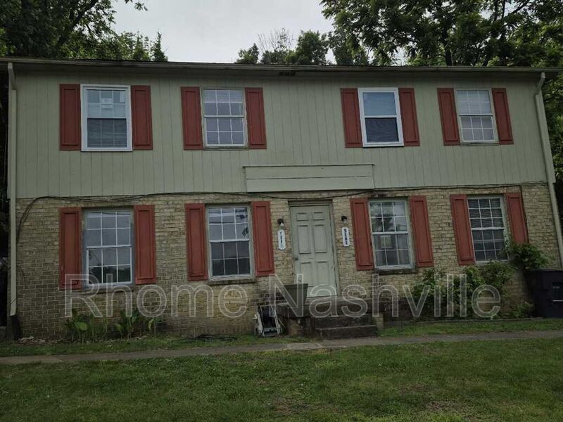 Great duplex near Brentwood and convenient to I-65 and I-24! Coming soon! property image