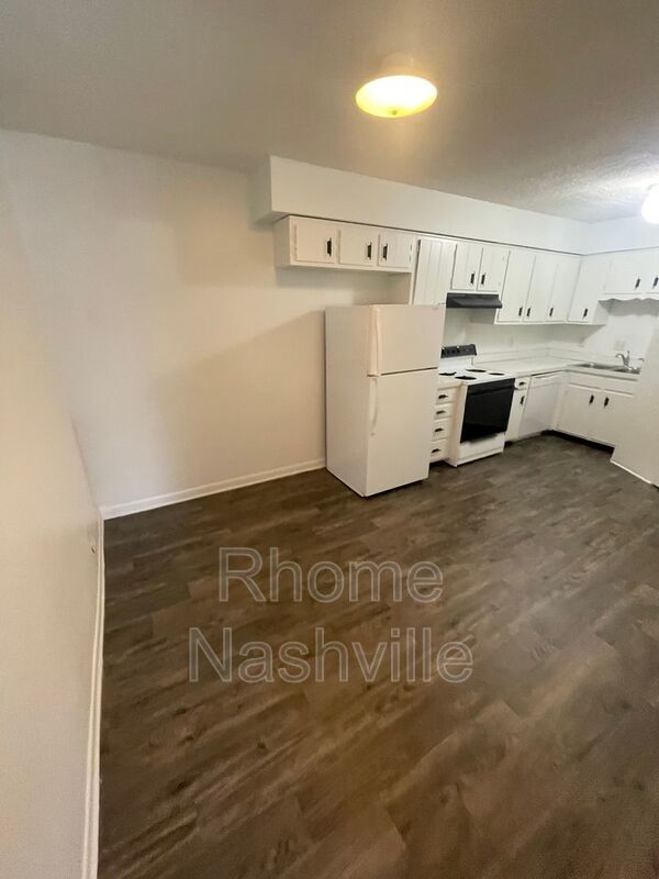 Great duplex near Brentwood and convenient to I-65 and I-24! Coming soon! property image