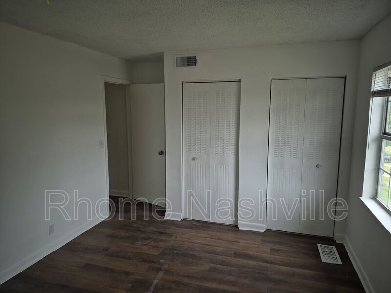 Great duplex near Brentwood and convenient to I-65 and I-24! Coming soon! property image